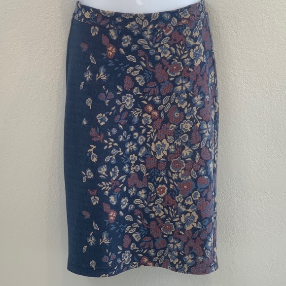 Maeve Dresses & Skirts - Anthropologie Maeve Floral Pencil Skirt